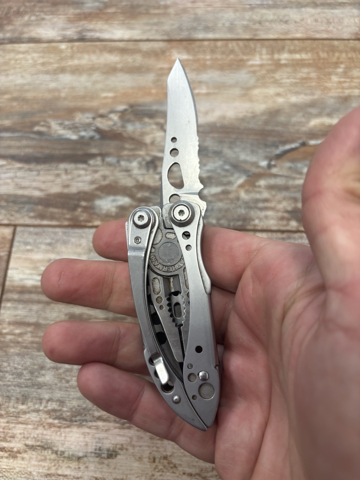 Leatherman Freestyle Multi-Tool Knife Plier Retired 1