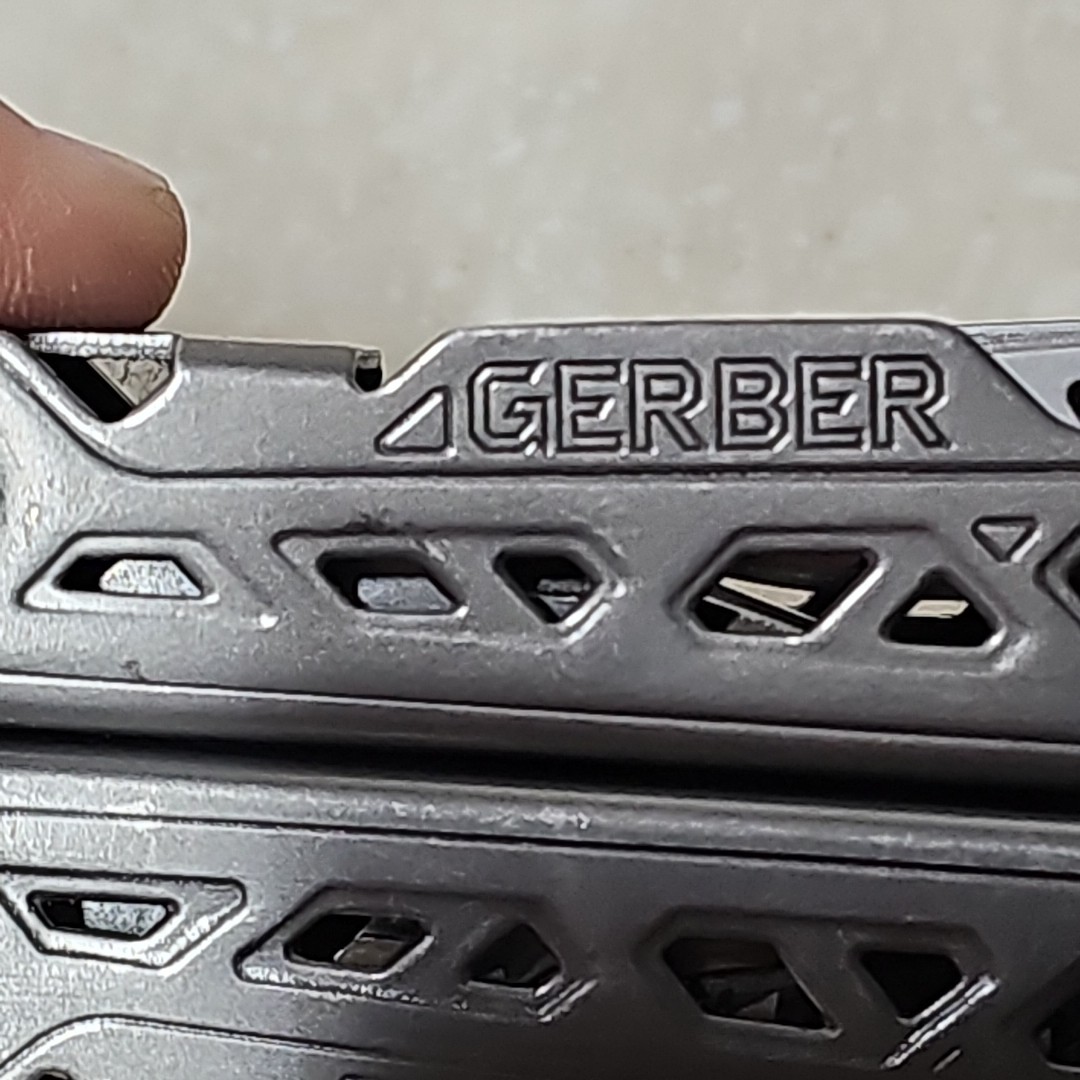Gerber Suspension Truss 15-in-1 Multi-Tool Stainless Steel