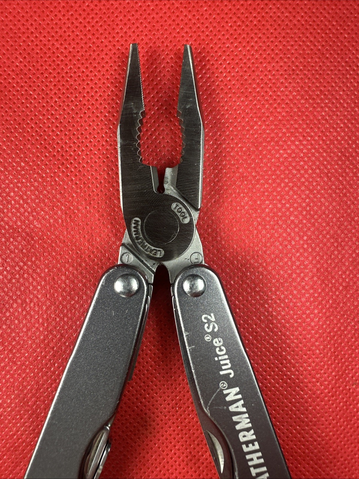 Retired Grey Gen 1 Leatherman Juice S2 Multitool, Great EDC!