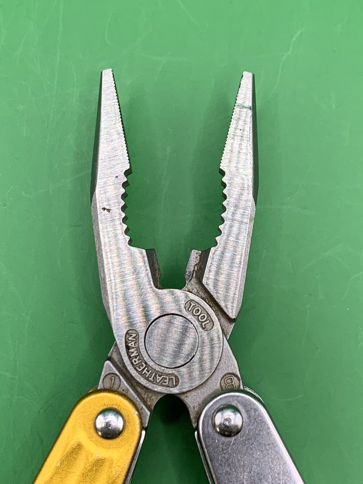 Leatherman Juice C2 Sunrise Yellow Multi-tool Rare Retired
