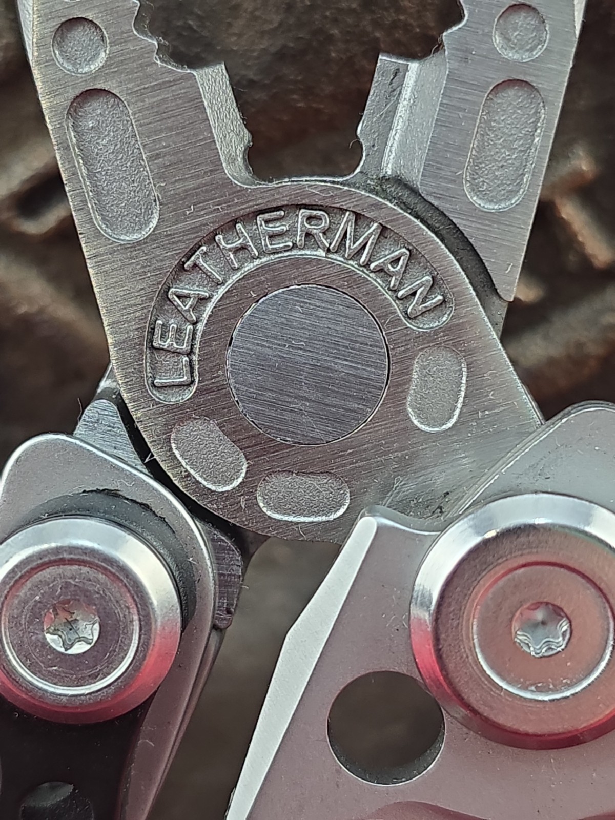 Leatherman Freestyle Multi Tool Knife Pliers Combo Stainless Steel EDC 0817