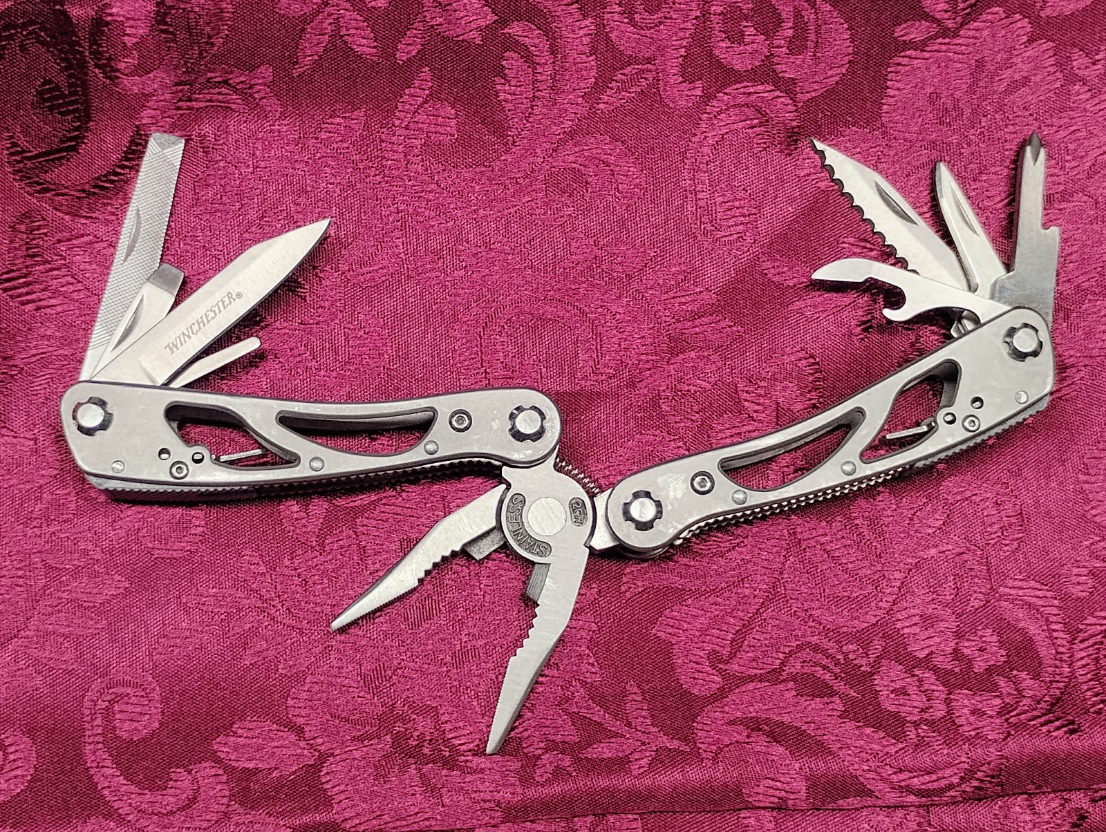 Winchester Multi Tool Mens Pocket Knife Fishing Hunting Shooting Pliers Sheath