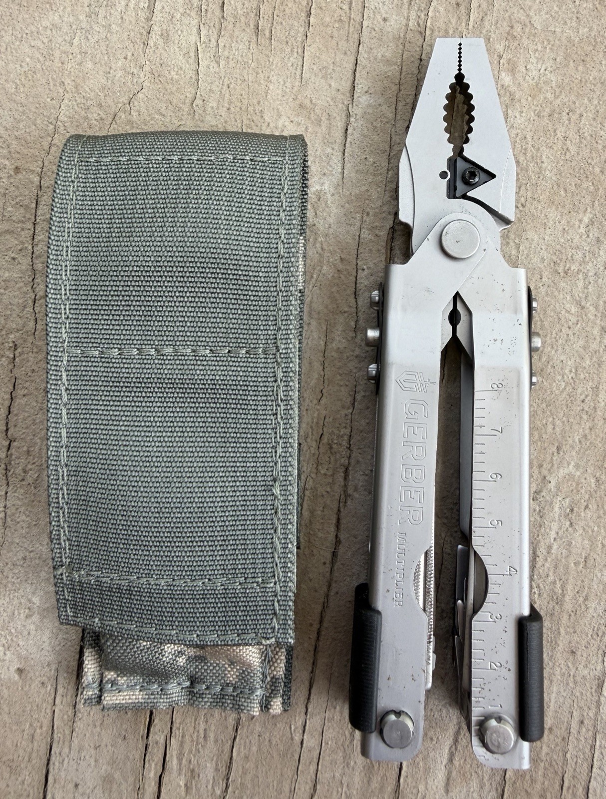 GERBER MP600 BLUNT NOSE SILVER MULTITOOL W/ACU SHEATH, EXCELLENT OVERALL