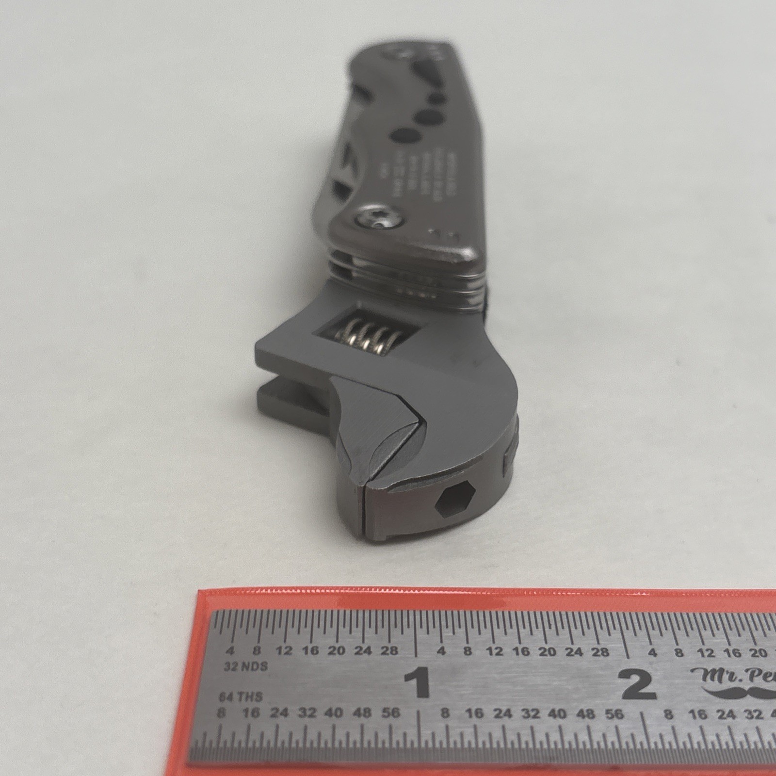 WORKZONE Multi-tool Wrench Screw Driver w/Bits Flashlight Stainless Knife Opener