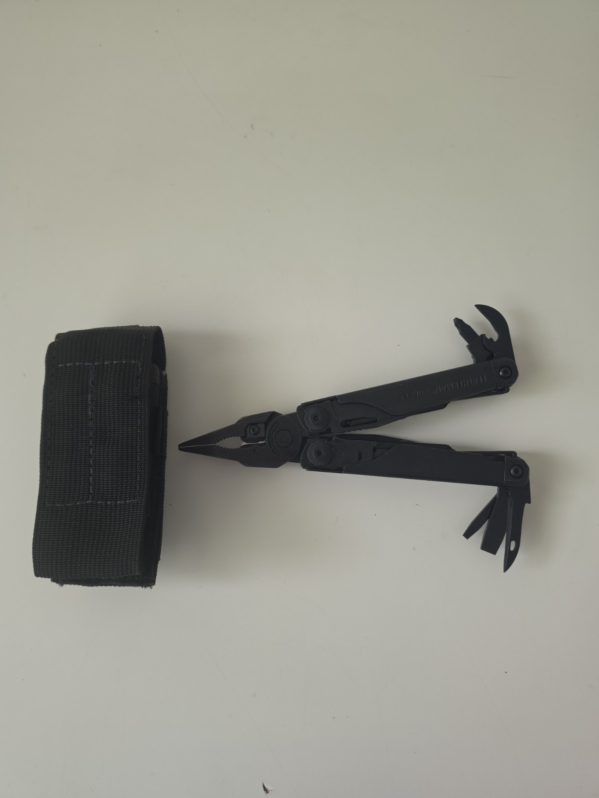 LEATHERMAN SURGE 19-In-1 Black Oxide Heavy Duty Multitool With Sheath