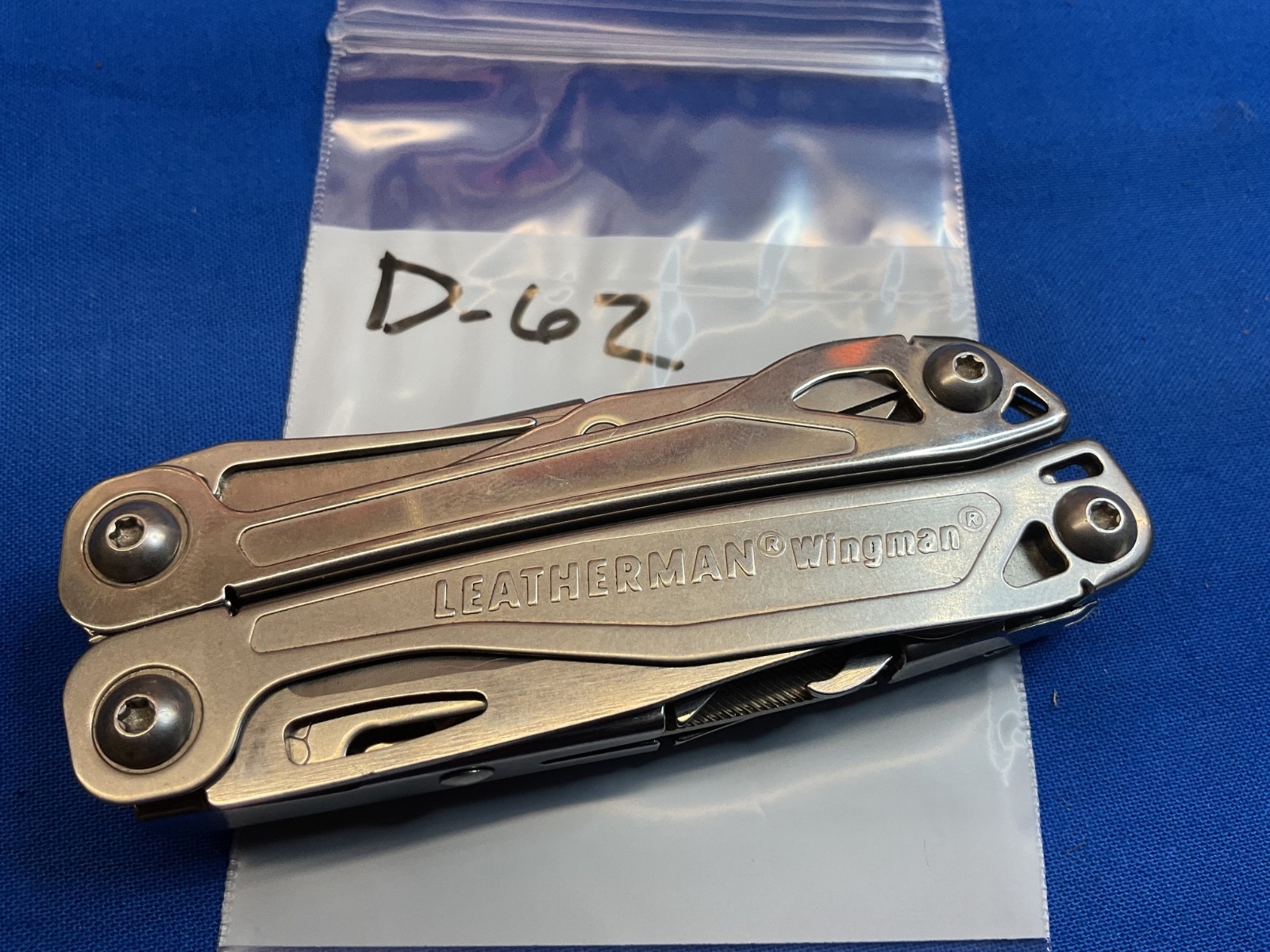 Leatherman Wingman Multi Tool Knife Pliers Camping Hunting Hiking 2021 Date Code