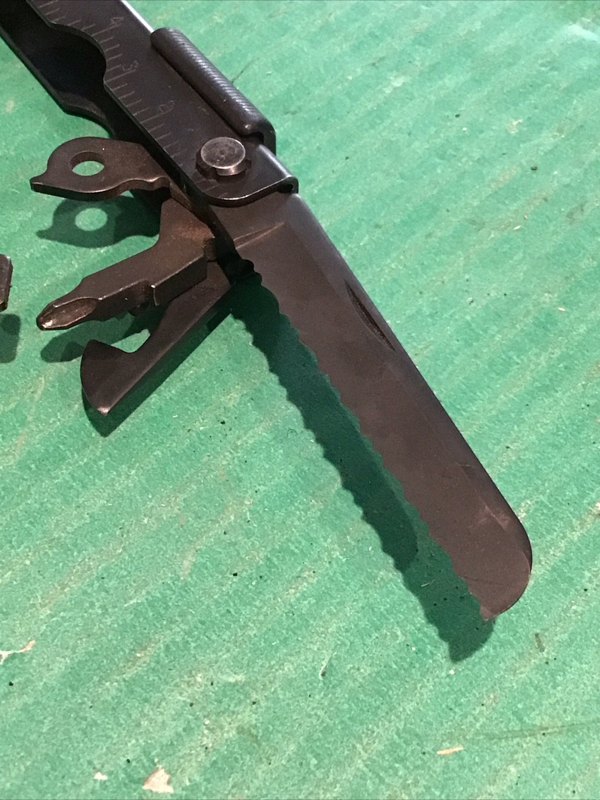 Gerber MP600 Multi-Tool Multi-Plier Needlenose Carbide Cutters Black Oxide
