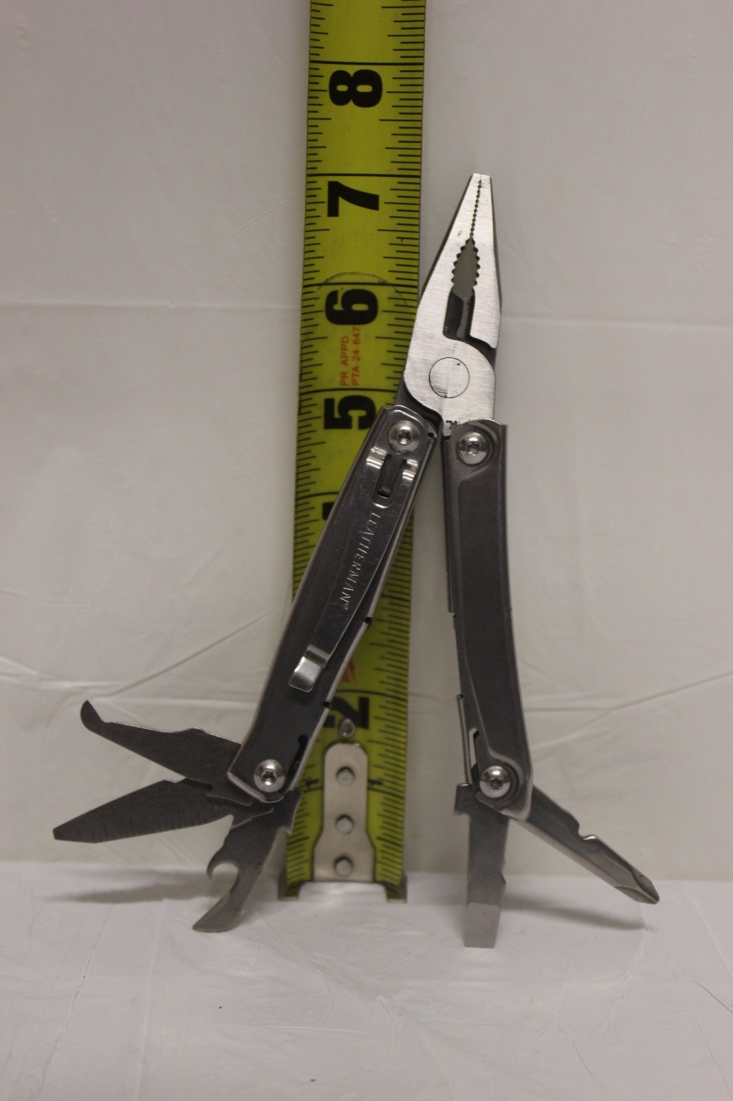 Leatherman Rev 3.8″ Multi-Tool, Stainless E2B1