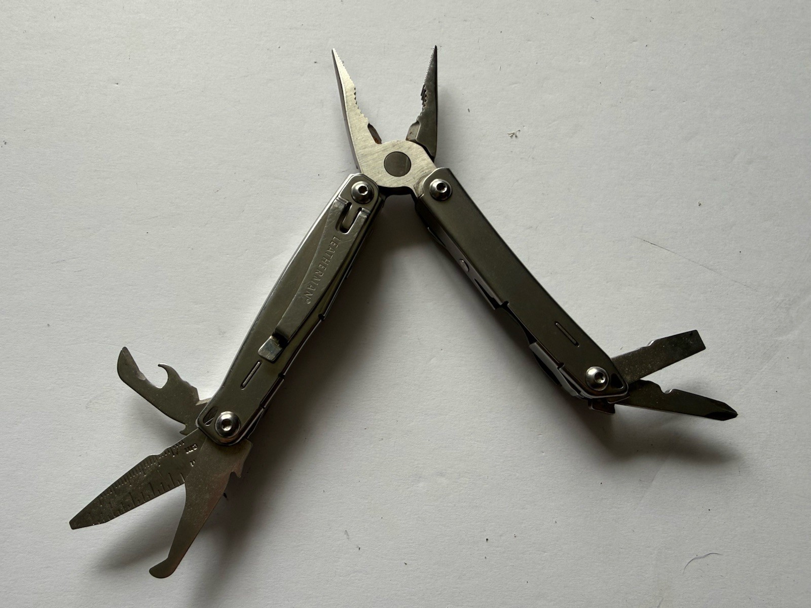 LEATHERMAN WINGMAN MULTI-TOOL! FAST SHIPPING! USED