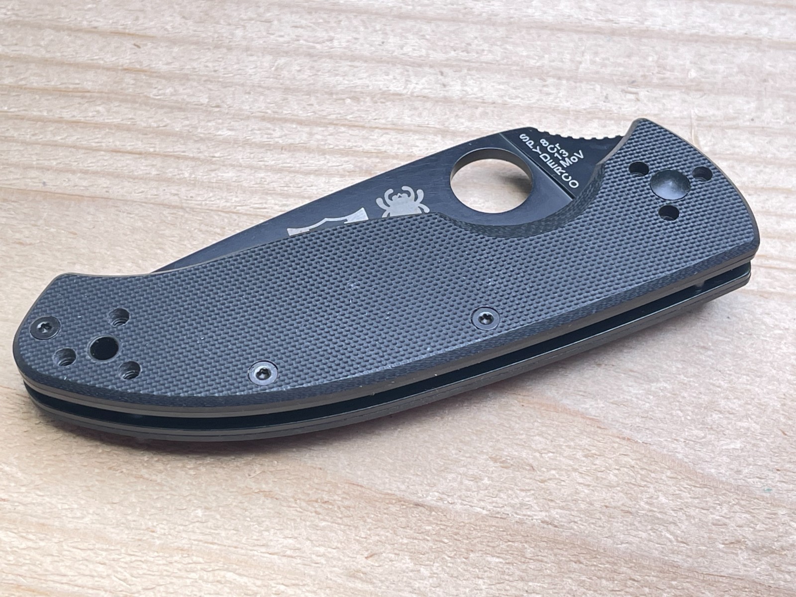 Spyderco Tenacious with Logo Black 8Cr13Mov G-10 Folding Pocket Knife