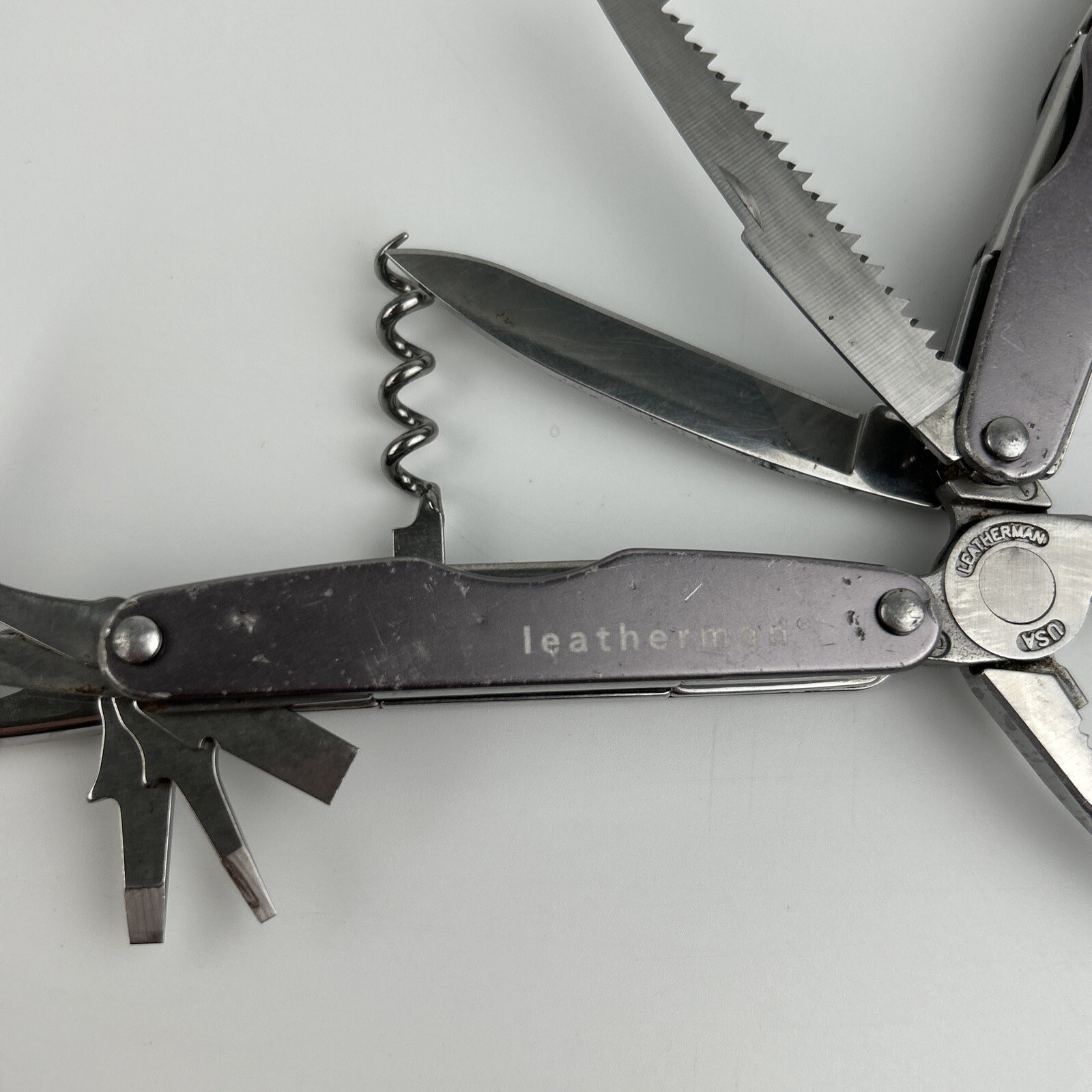 Leatherman Juice CS4 Gray Multitool EDC Fishing Camping Hunting Survival 15 Tool