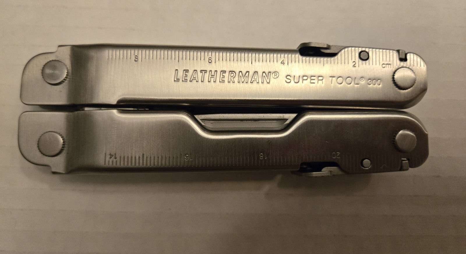 Leatherman Super Tool 300 Stainless Steel Multi-Tool – New/Unused – Open Box