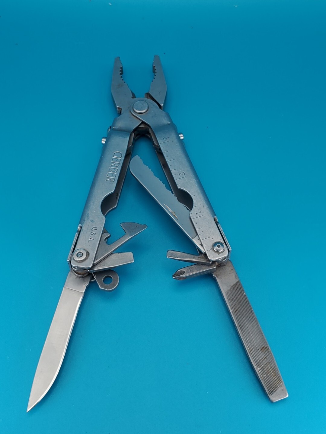 Gerber Vintage Stainless Steel Bluntnose MP400 Multi-Tool!