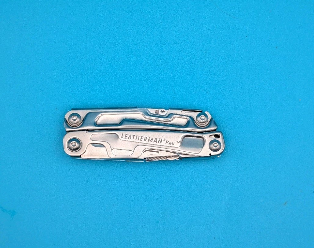 Leatherman Rev 3.8″ Multi-Tool, Stainless!