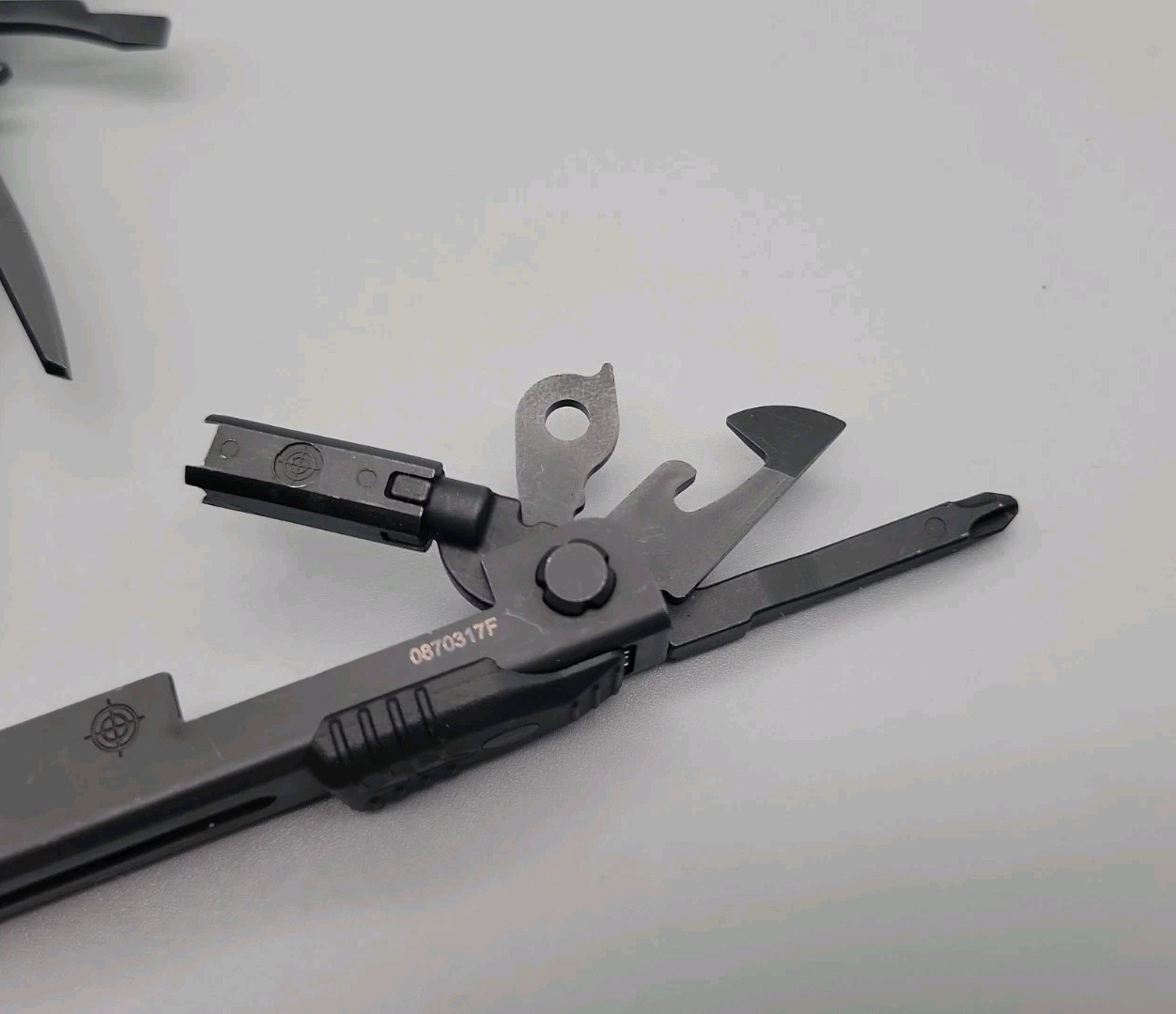 Gerber MP600-ST Multi-Plier Multi-Tool w/ Sight Tool – Black – DISCONTINUED