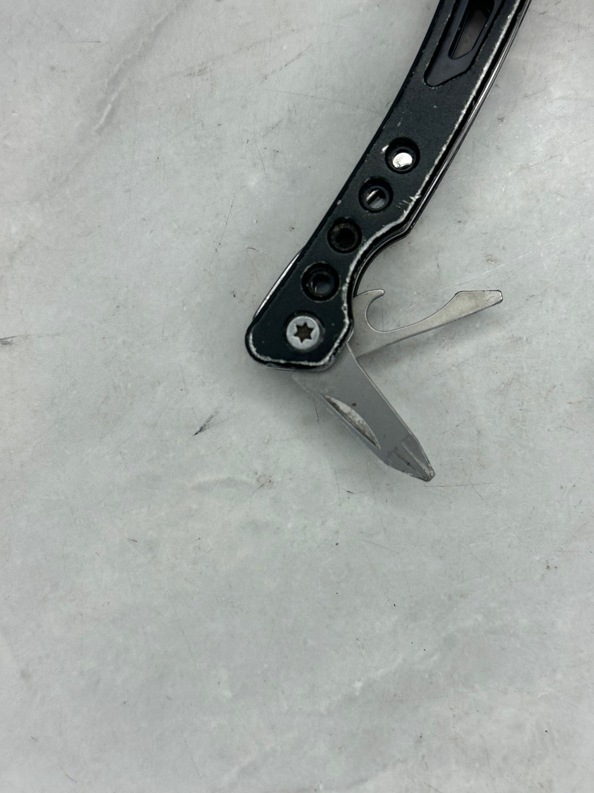 Snap-on Tools Mini Multitool Folding Knife w/ Pliers Red & Black 3″ Closed