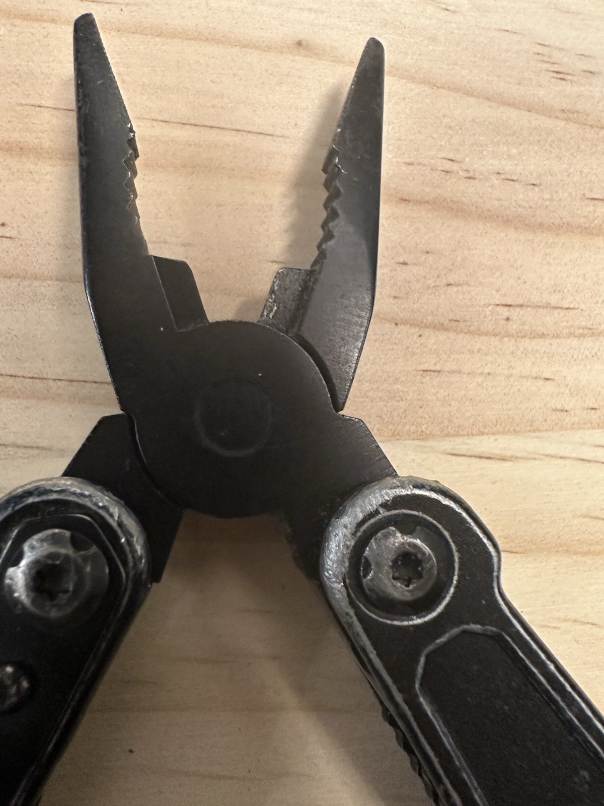 Hyper Tough 10-in-1 Multi-tool Letterman Style Locking