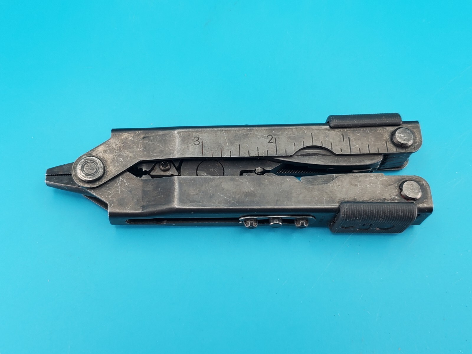 Gerber MP600 Black Oxide Multi-Tool Needle Nose Pliers!