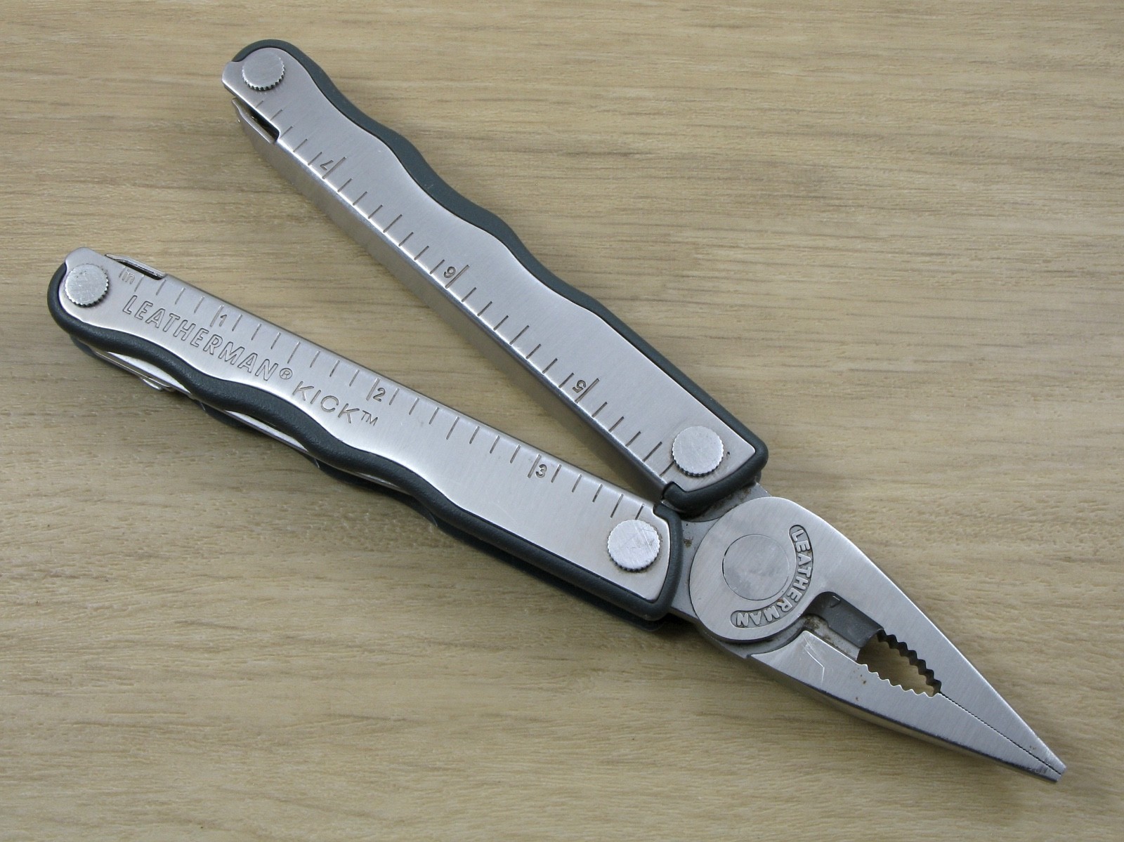 Leatherman Kick Multi-Tool, Knife, Pliers, USA, Retired 10/10