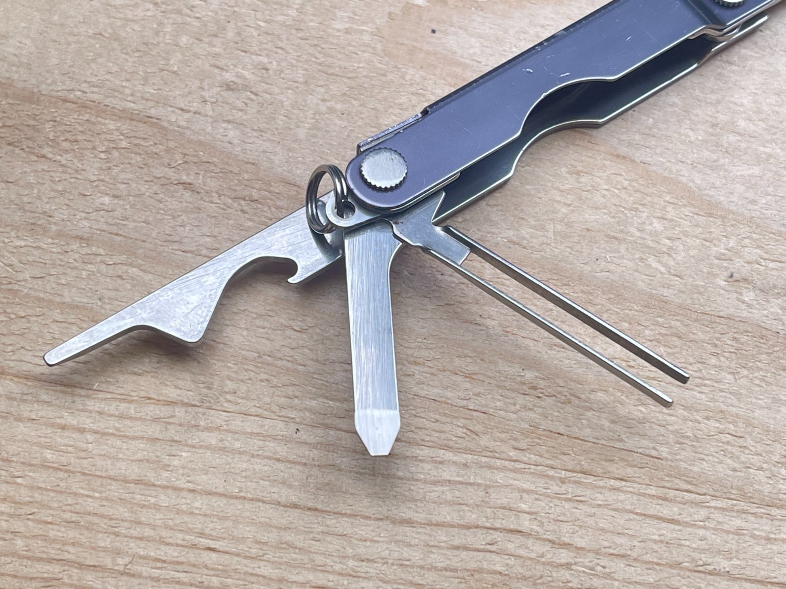 Leatherman Micra Gray Anodized Aluminum Multi-tool Knife 01/17