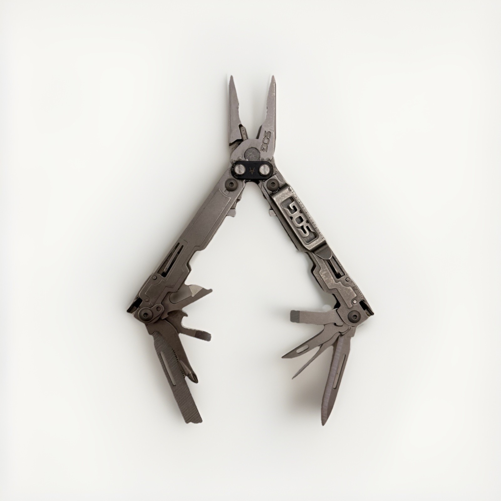 SOG PowerAccess Multi-Tool 18 Tools