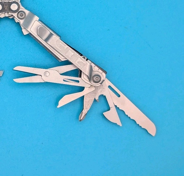 SOG PowerPint Tool Compact Lightweight Silver Multi-Tool!