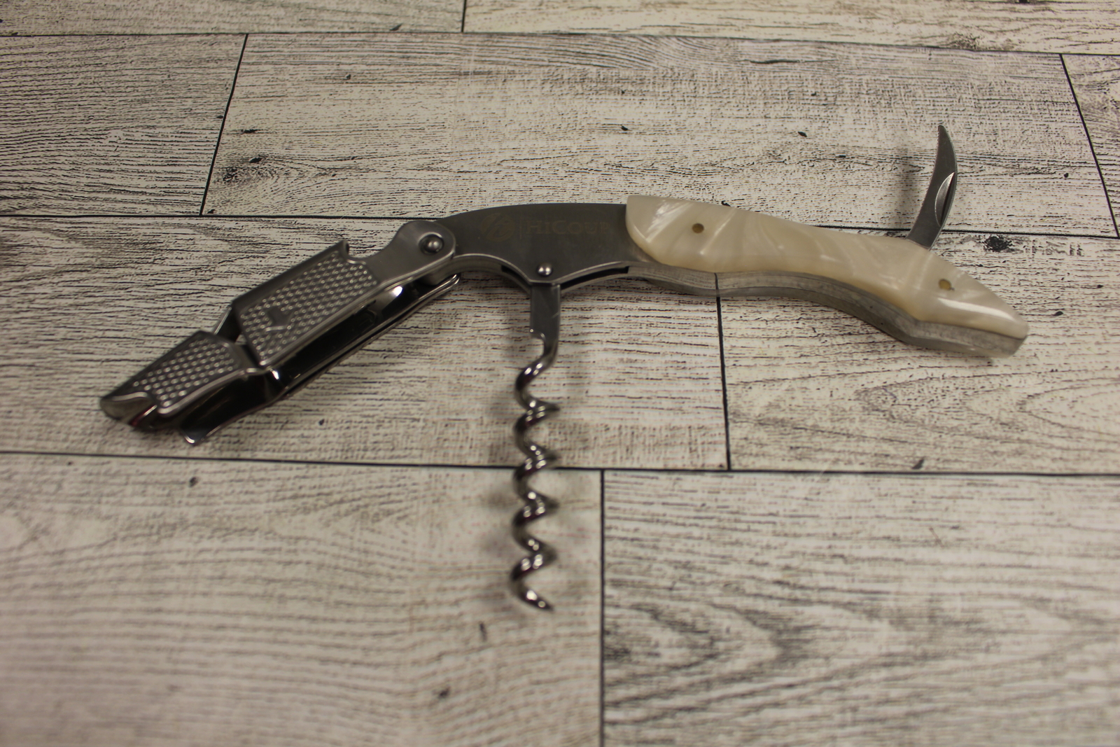 HiCoup Foldable Cork Screw Knife – Used