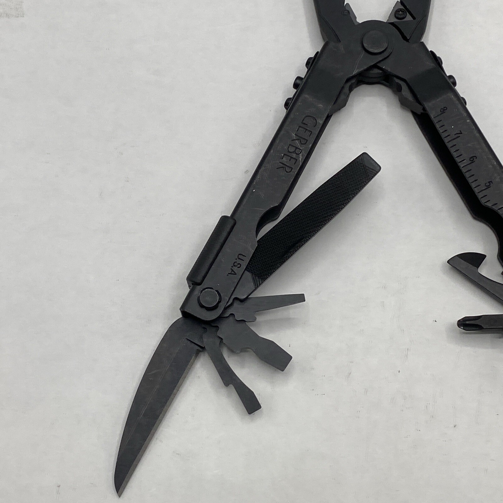 Gerber MP 600, Carbide Cutters, Needlenose – Black