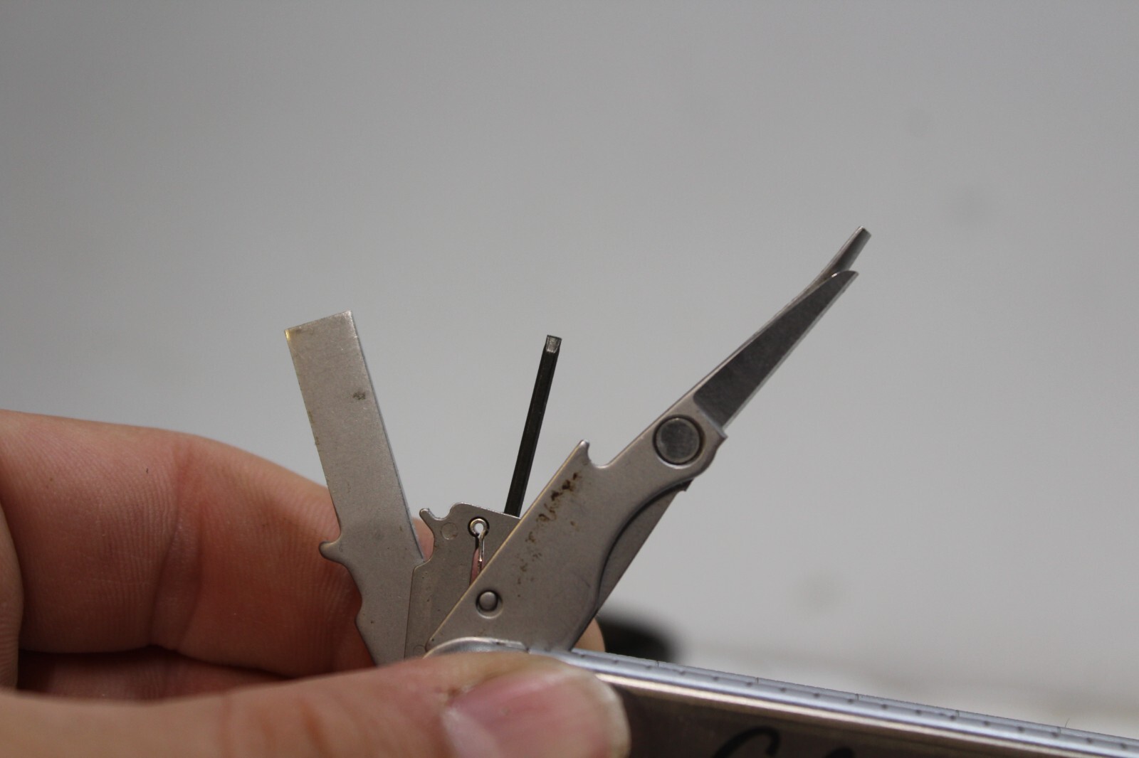 Leatherman Wave Cabelas Knife tools with LEATHER Pouch