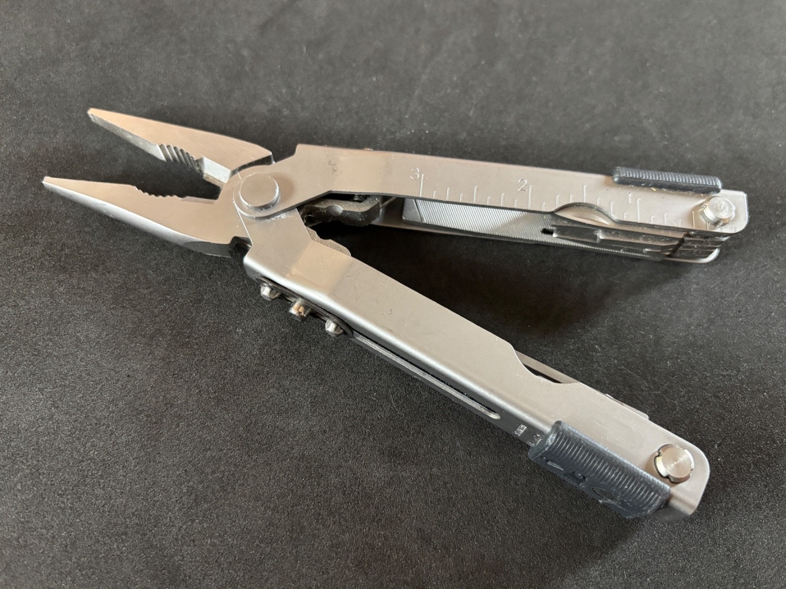 Gerber MP600 Multi-Tool Pocket Knife USA