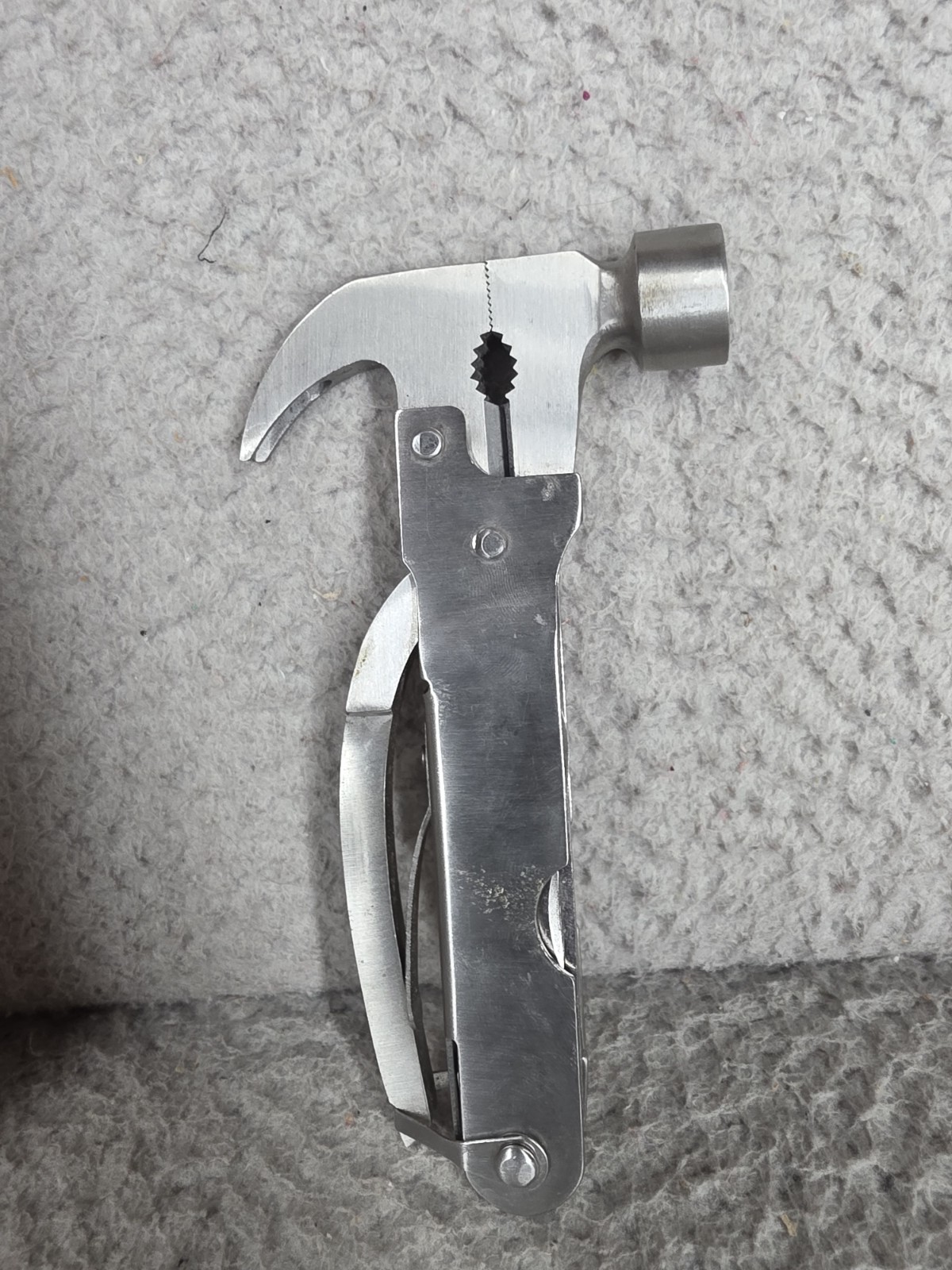 Multitool With Hammer, Wirecutters, Saw, Pocket Knife, Screwdriver & Scissors