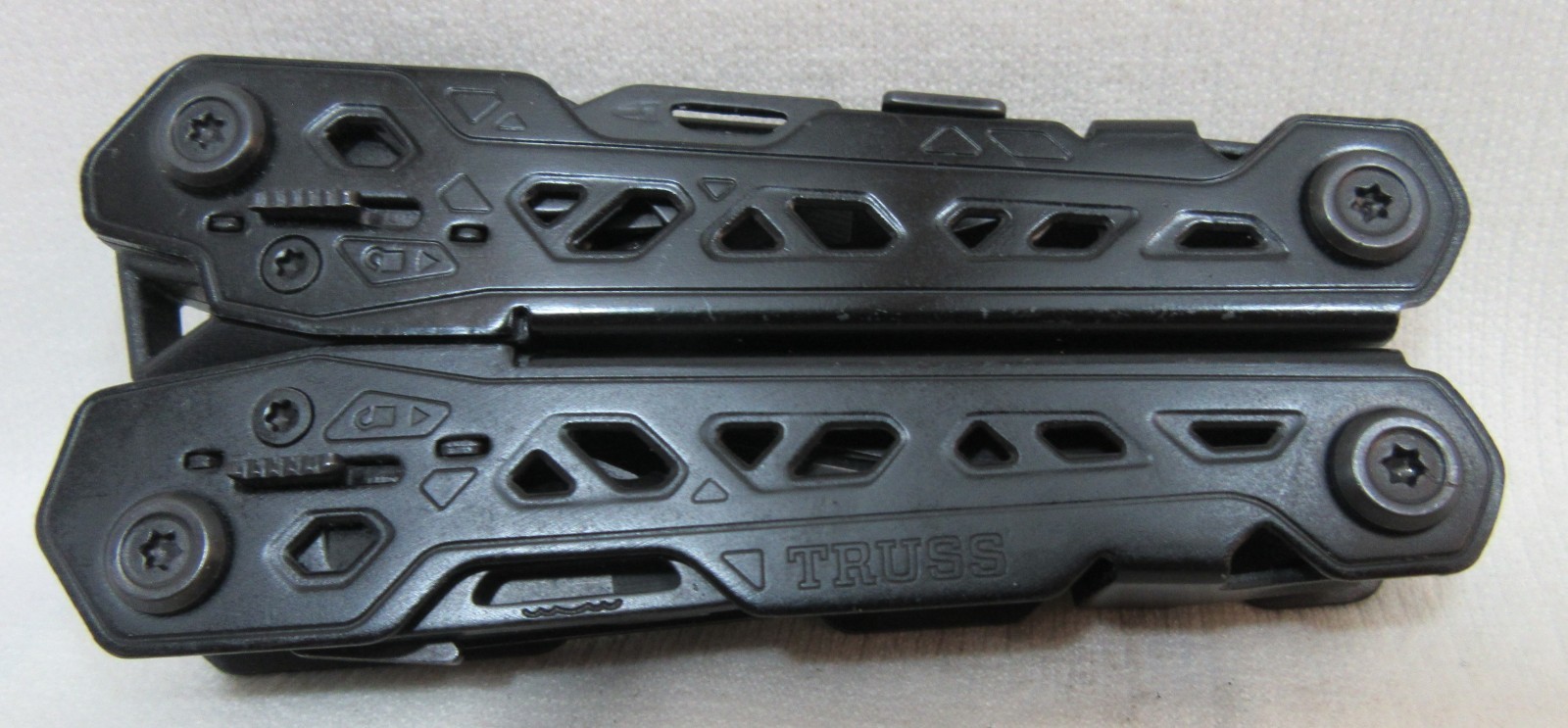 Gerber Truss Multi-Tool: 6.5 in. (Black) W/ Sheath