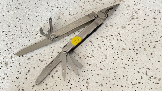 Leatherman BOND Silver Stainless Steel Multi Tool Pliers,Opener Bottle,Nail File