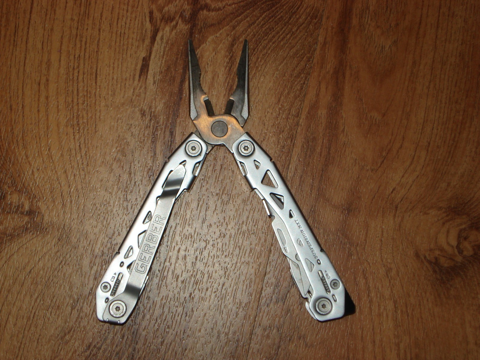 Gerber Gear Suspension-NXT 15-in-1 EDC Multi tool, Excellent Condition