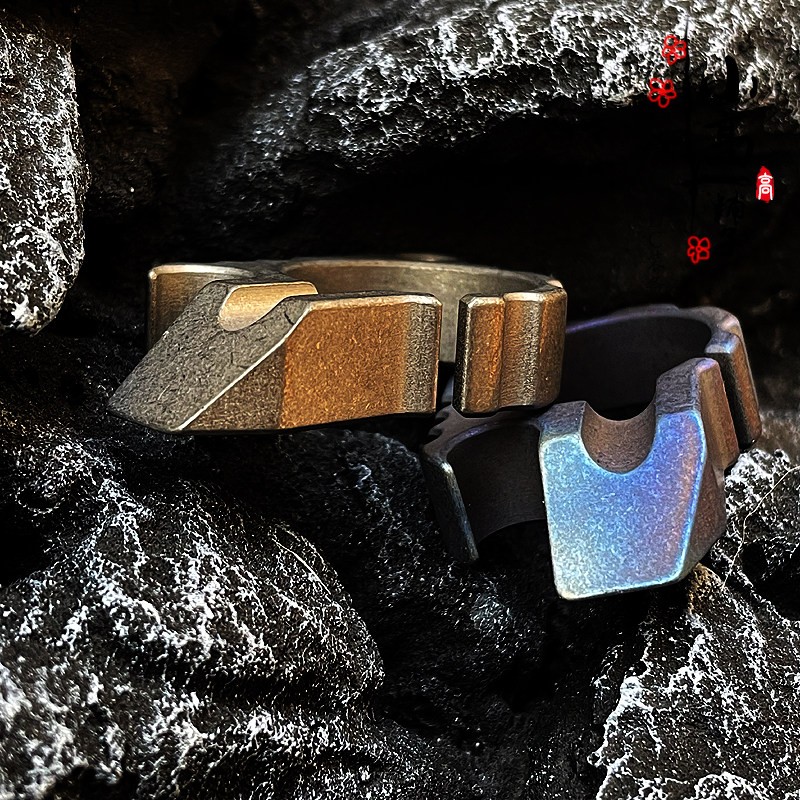 Titanium Alloy EDC Portable Multi Tool Bottle Opener Window Breaker Self