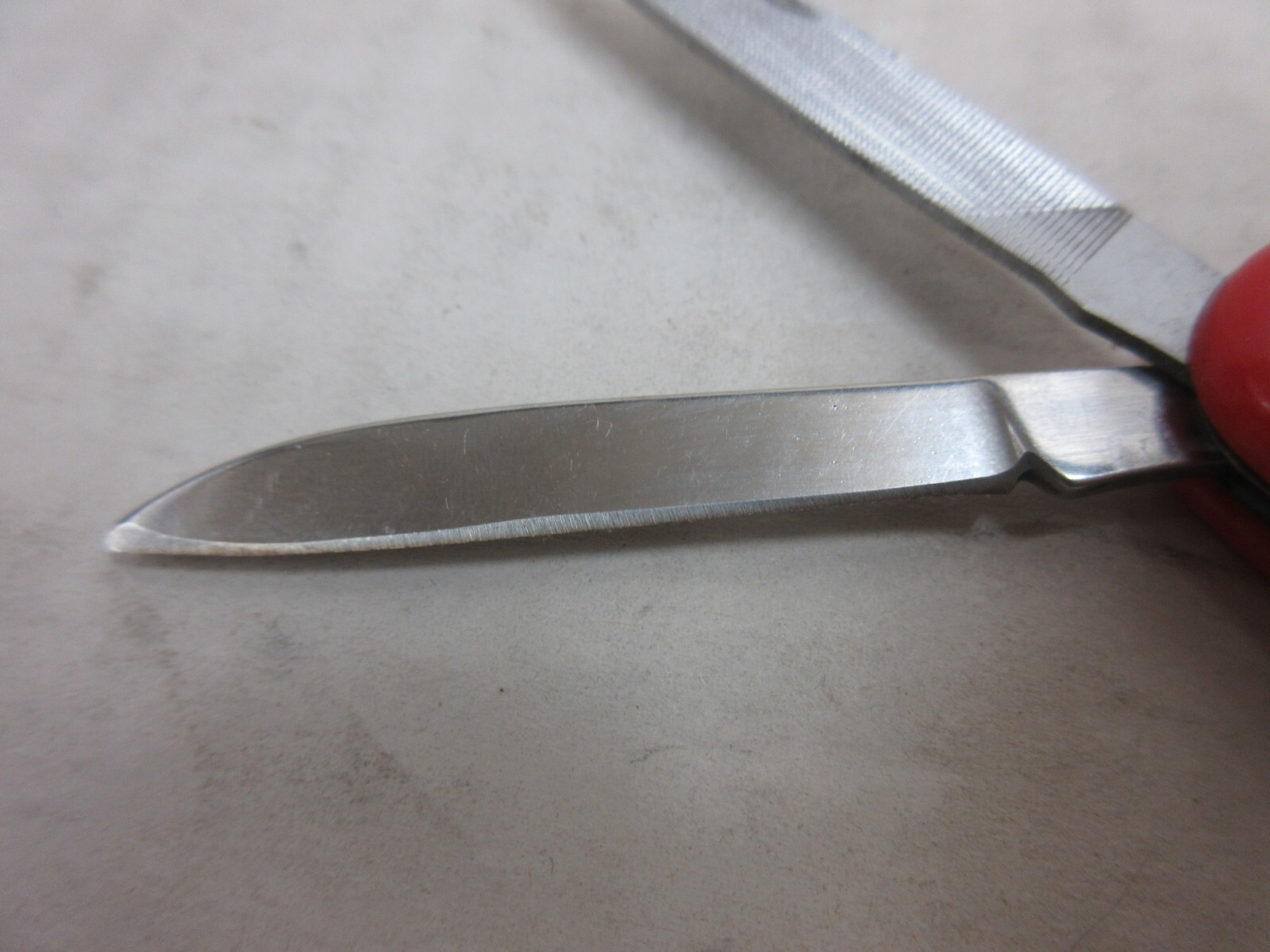Multi Functional Military Knife Blades Nail File Scissor Tweezers Toothpick