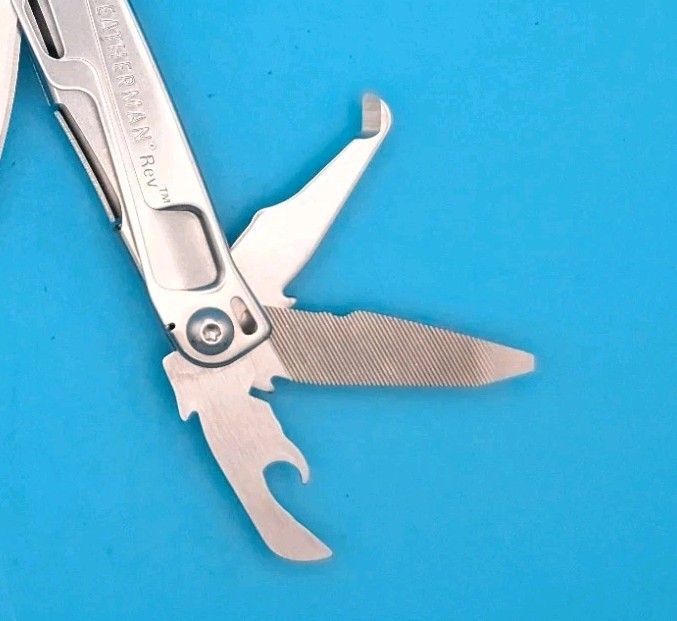 Leatherman Rev 3.8″ Multi-Tool, Stainless!