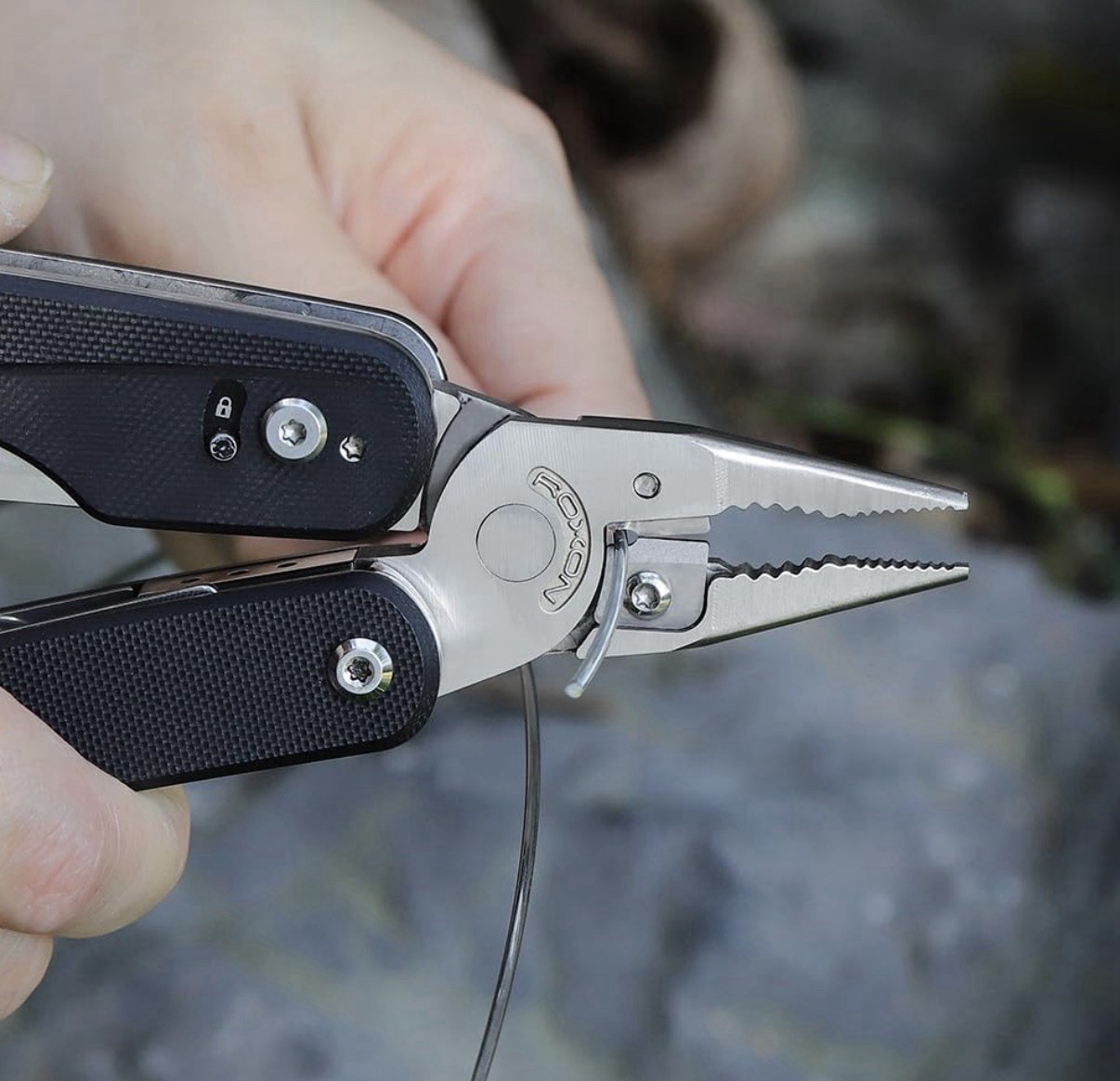 ROXON Flex Titan Multitool 16 Essential Tools With Black G10 Handles T Shank