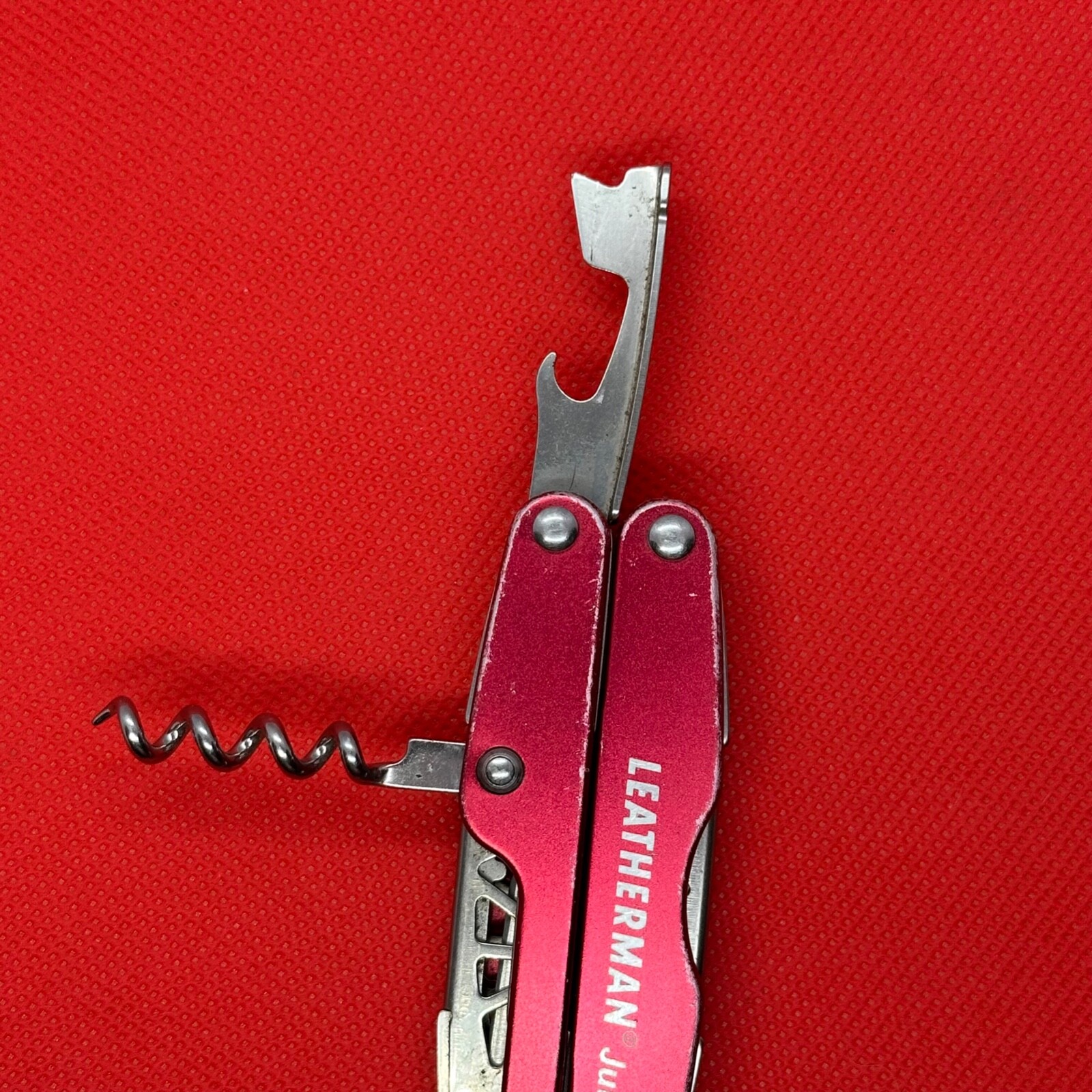 Retired Gen 1 Red “Carolina Hurricanes” Leatherman Juice C2 Multitool. **READ**