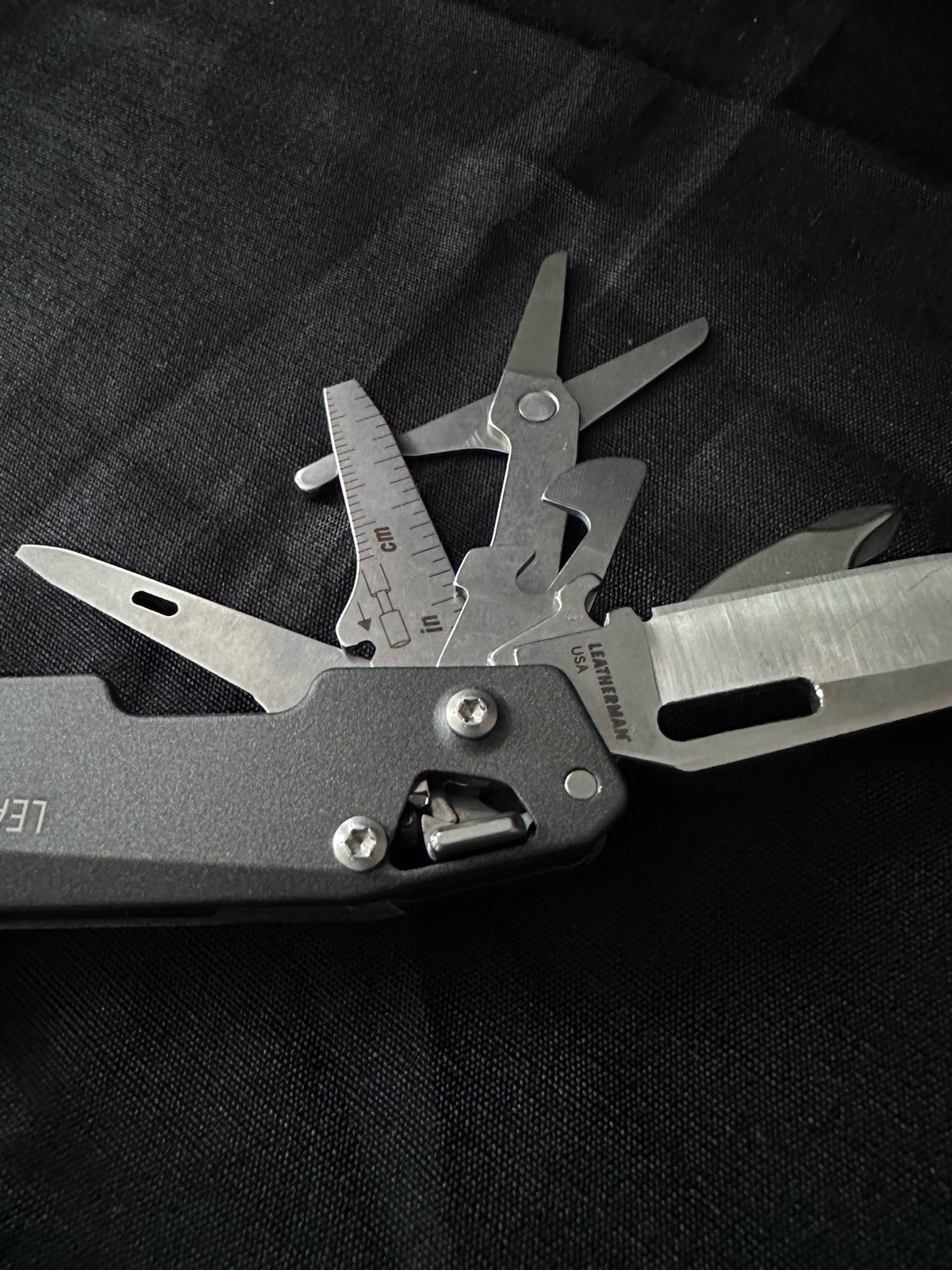 Leatherman Garage Batch #004 EUROPE 75 LE