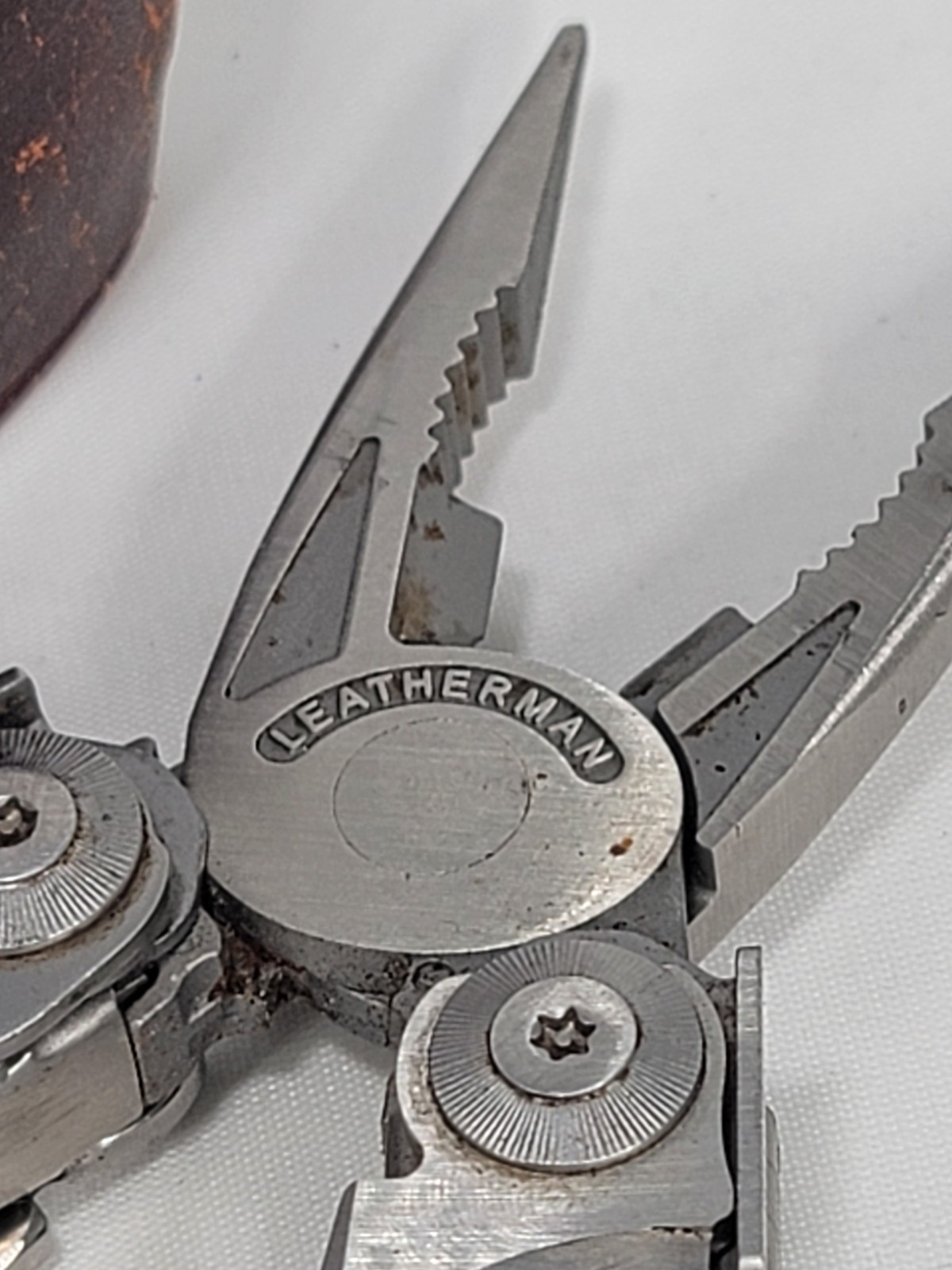 Leatherman Surge Multi Tool Stainless w/ Original High Quality Leather Sheath