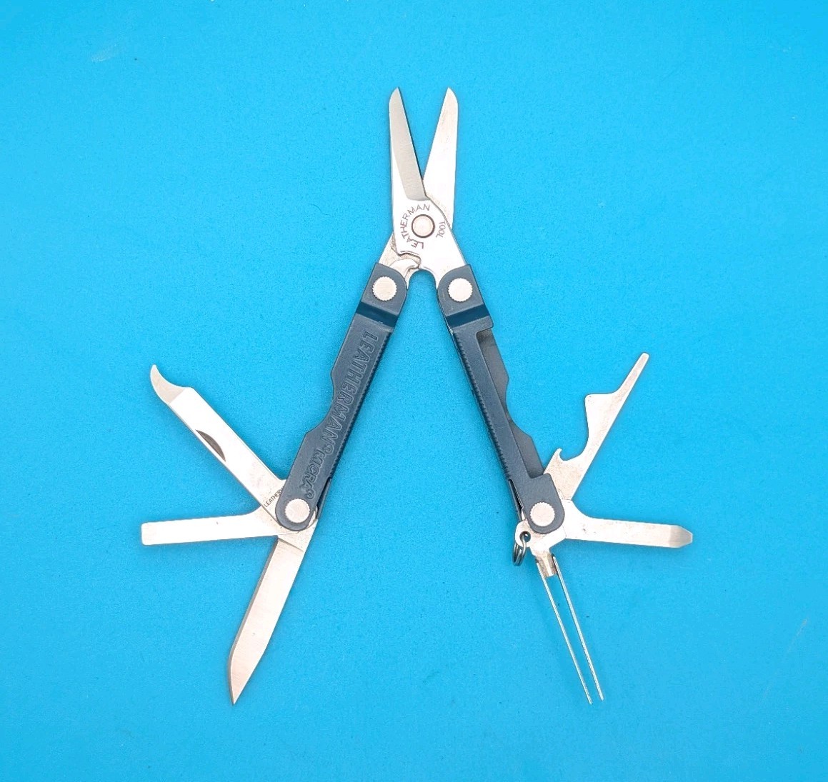 Leatherman Micra Multi-Tool, Knife, Scissors, Key Ring, Blue! *BCC*