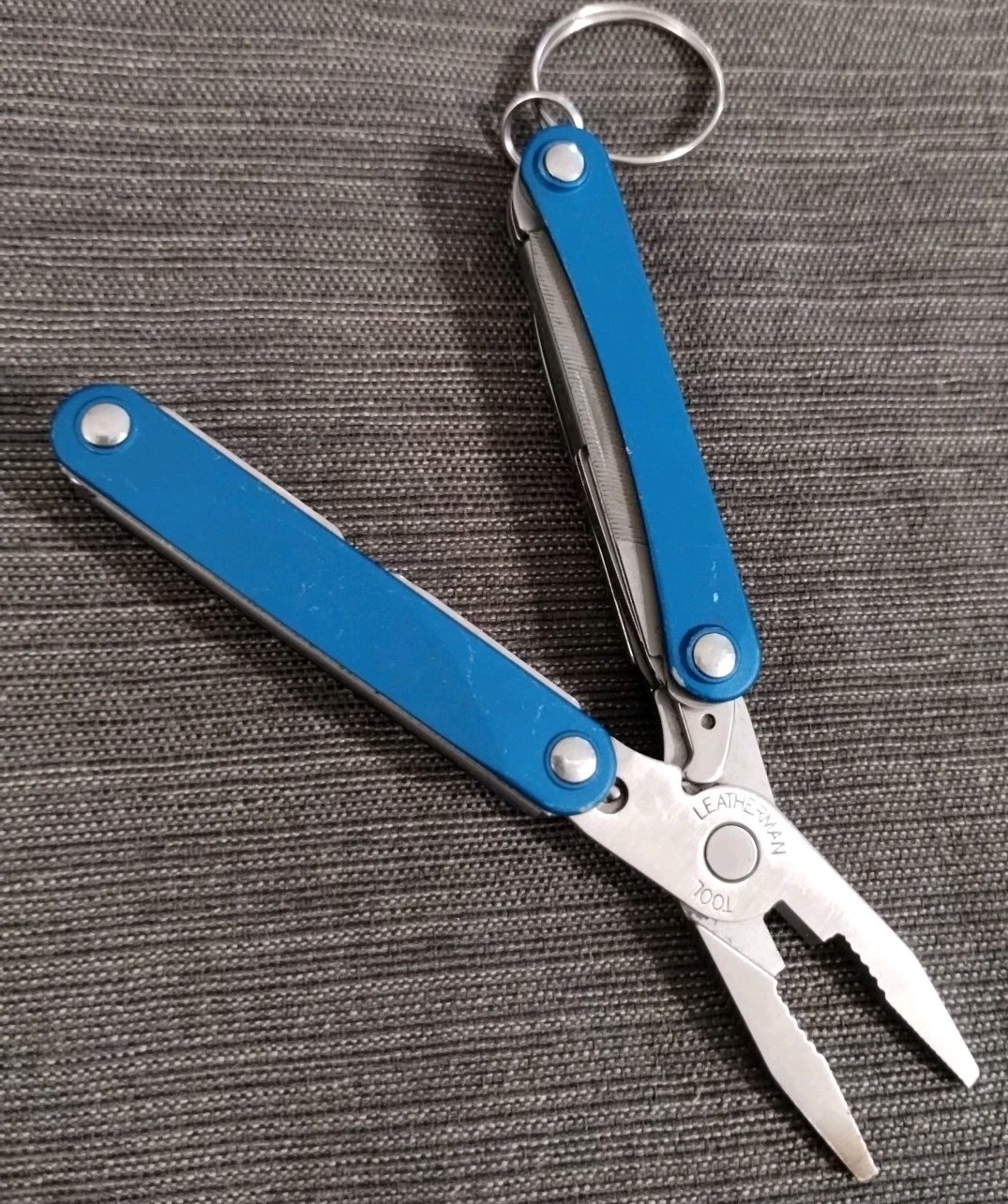 Leatherman SQUIRT PS4 Retired Multi-Tool Pliers Scissors Knife in BLUE! Keychain