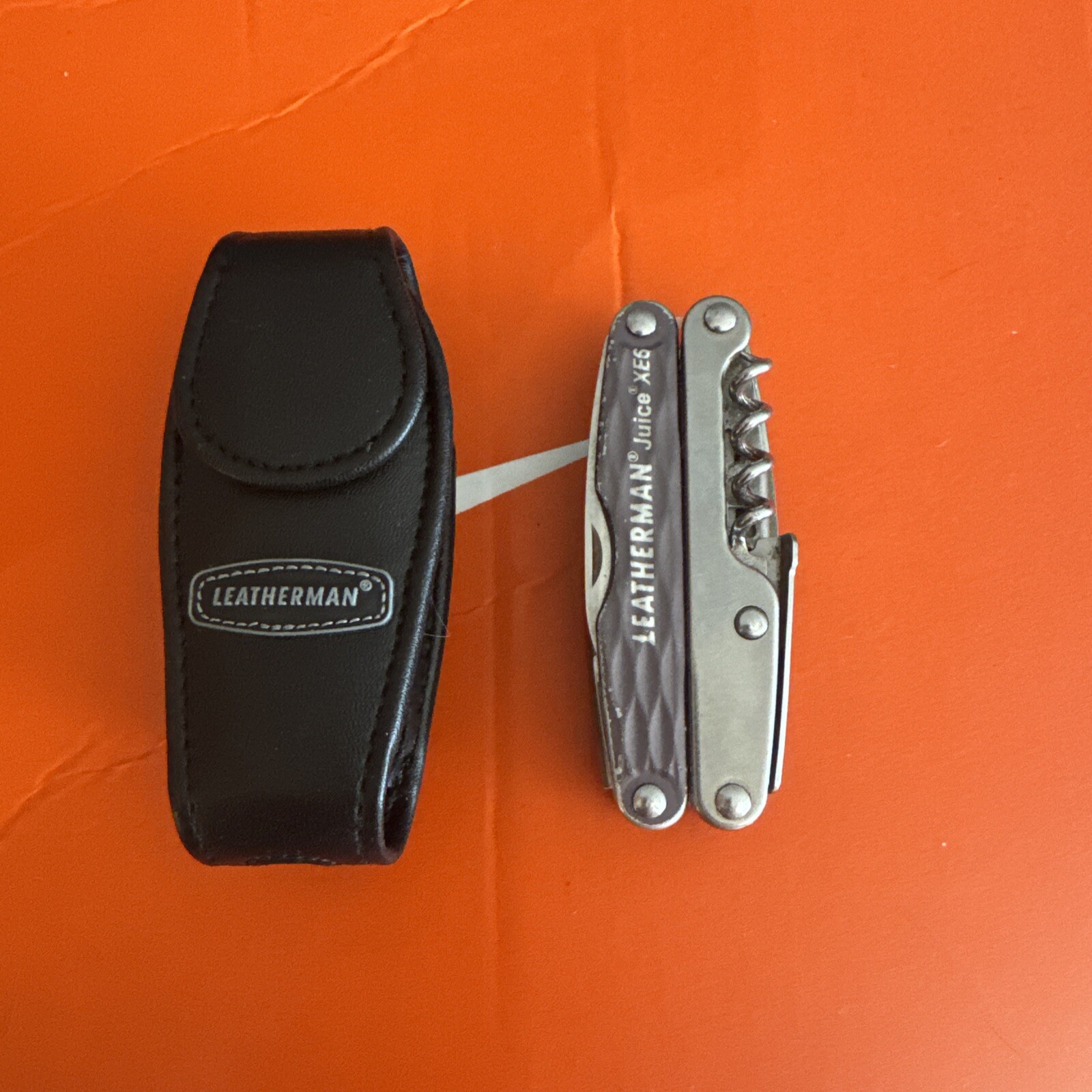 1 Leatherman Grey XE6 JUICE Multi Tool FISHING NICE LOT A15