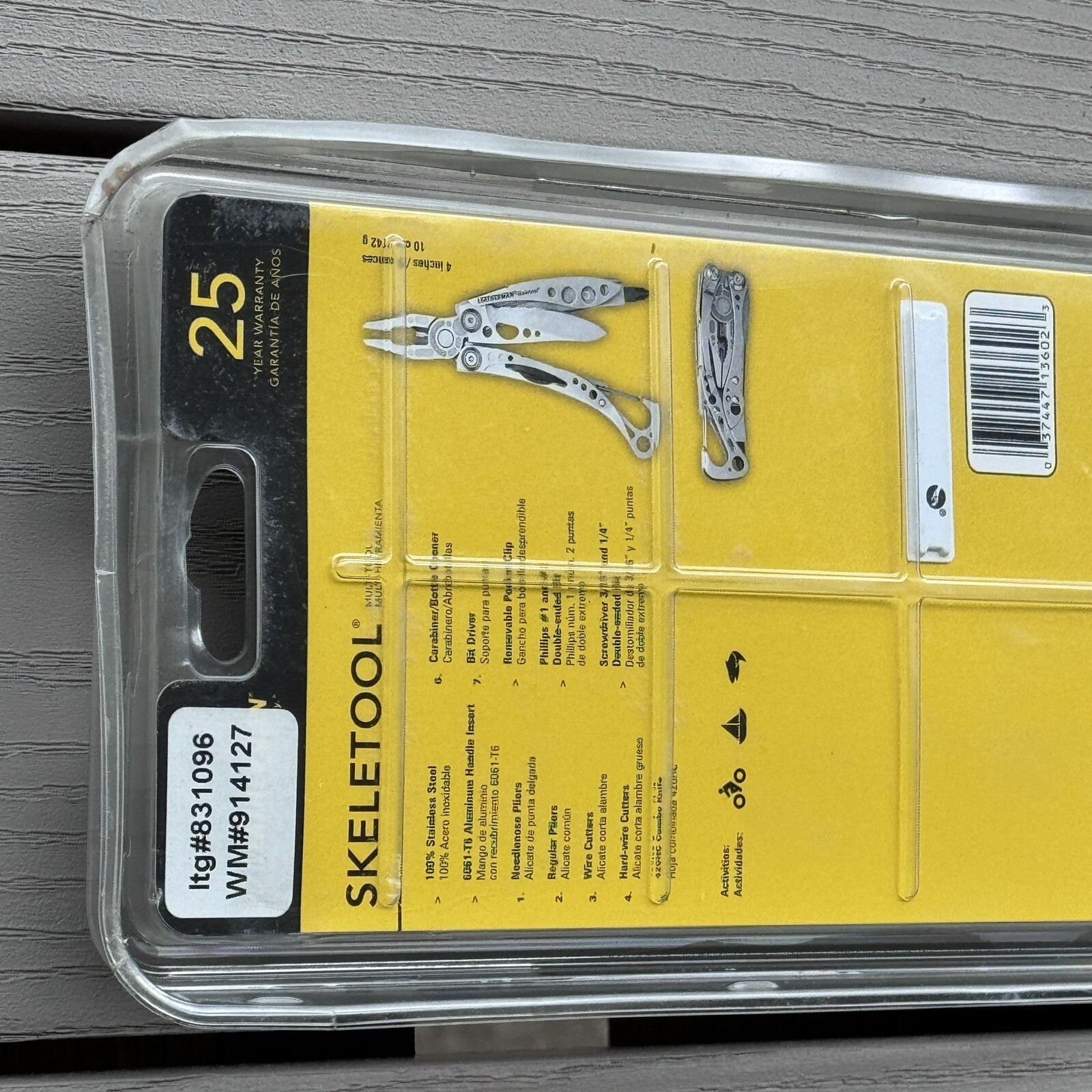 Very Rare Early Shell Package 2009 Leatherman Skeletool multi tool