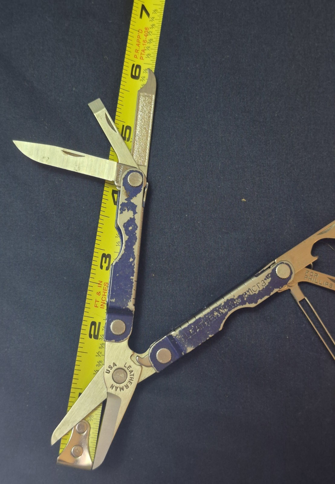Leatherman Micra 10-Tool Multi-Tool 2″ Straight Blade Blue/Silver Lanyard 2.5″