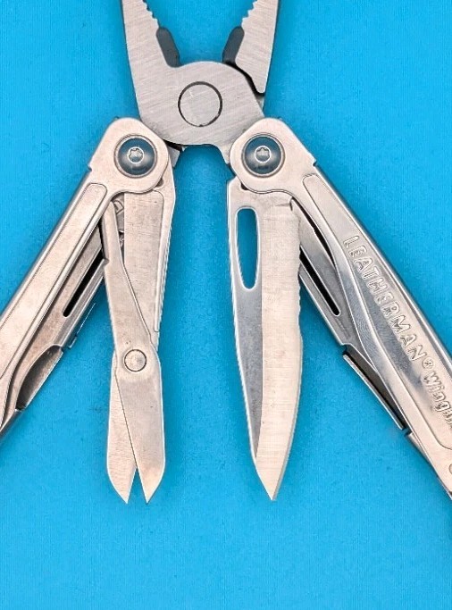 LEATHERMAN WINGMAN MULTI-TOOL! WITH SHEATH! FREE SHIPPING!