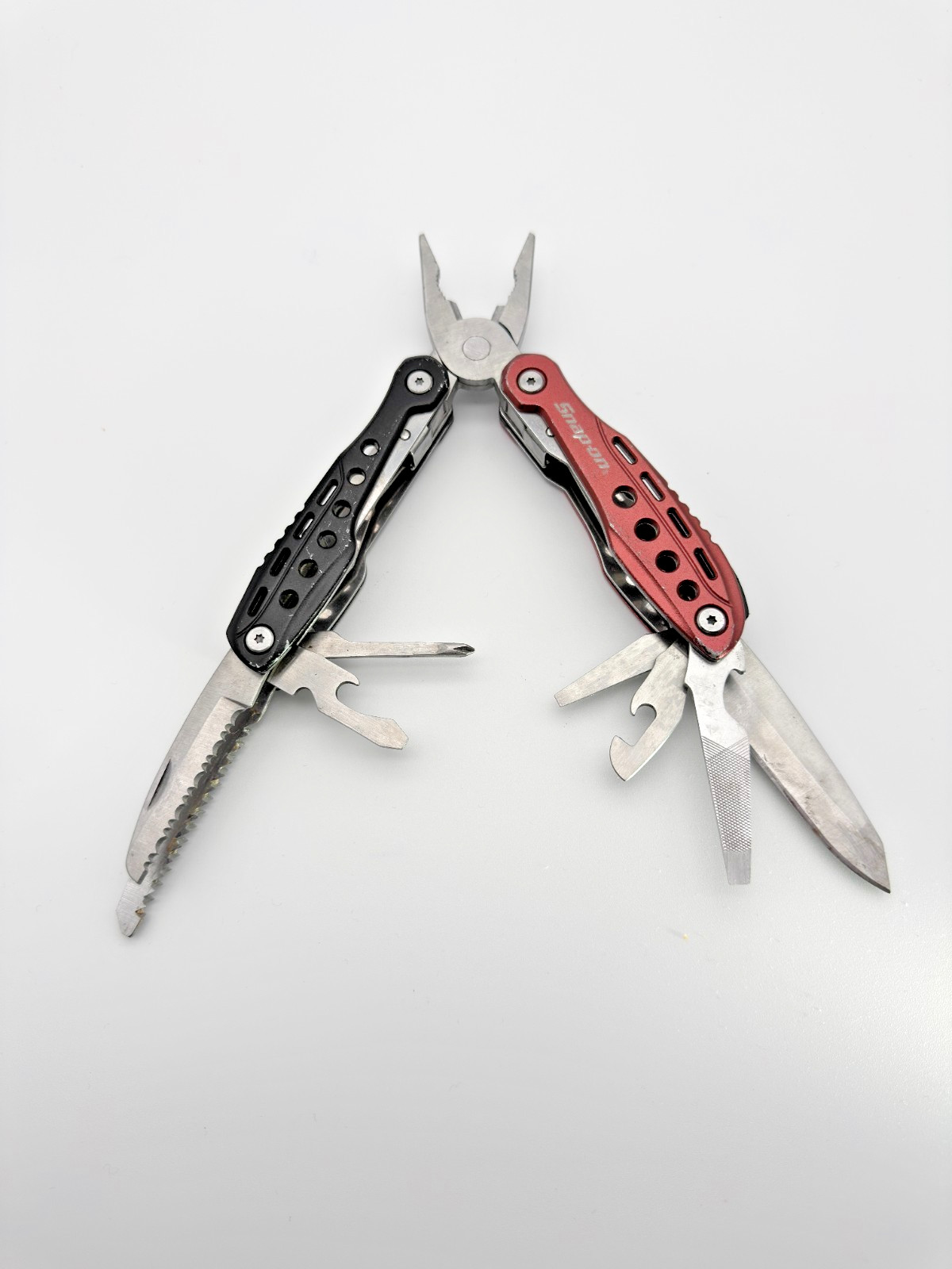 Snap-on Multi Tool Pliers Knife Saw File Screwdrivers Compact EDC Tool