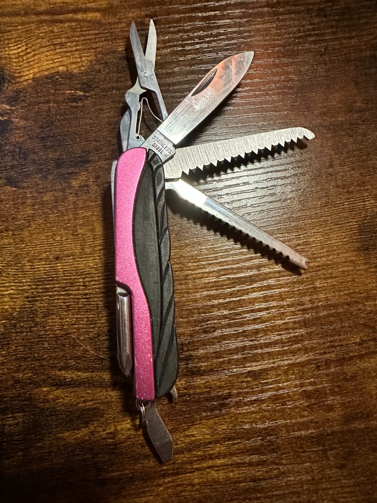 The Sharper Image Multi Tool Pocket Knife Pink