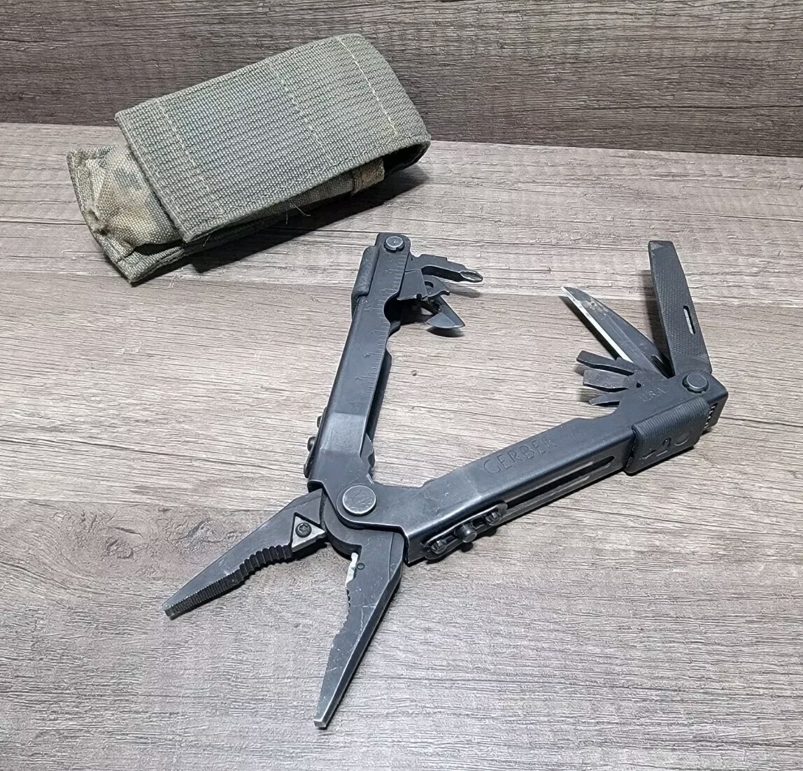Gerber MP600 Black Oxide Multi-Tool Needle Nose Pliers With Case